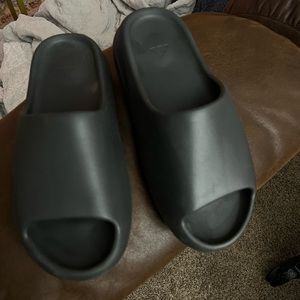 Nike Yeezy Slides